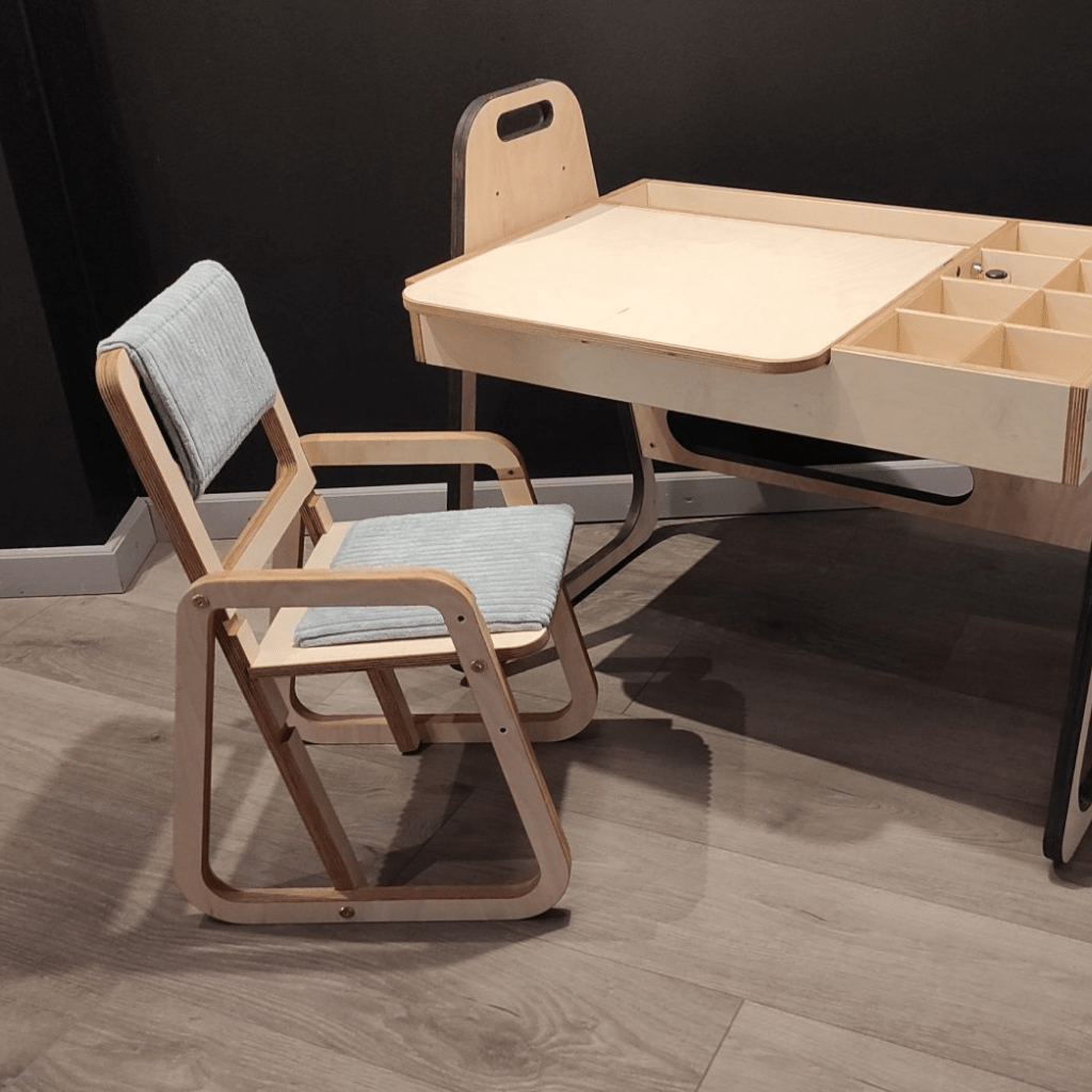 Chaise Évolutive Ergonomique "Julle" – 2 - 10 ans (Luula) - Menthe en | Motricidade Tinitto – Fabrication européenne