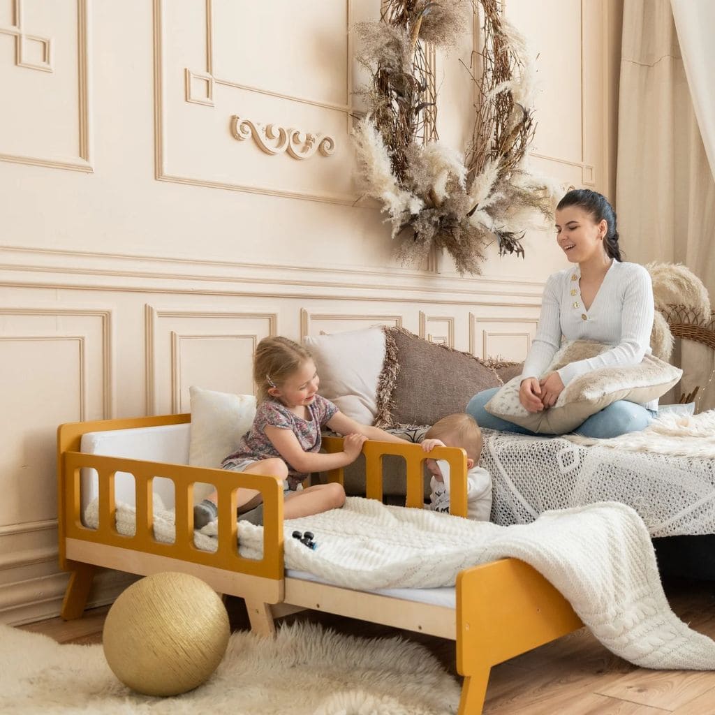 Cama infantil convertible con almacenamiento - Desde bebé hasta junior en DarkGoldenRod | muebles Tinitto – Fabricación europea