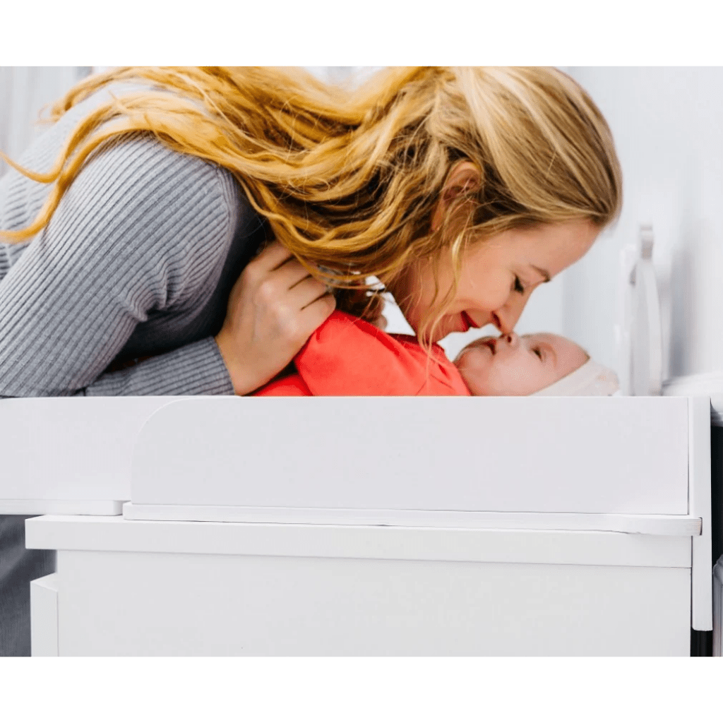 Plan à Langer Universel & Évolutif (Compatible IKEA) en Bois | Conforto Tinitto – Fabrication européenne