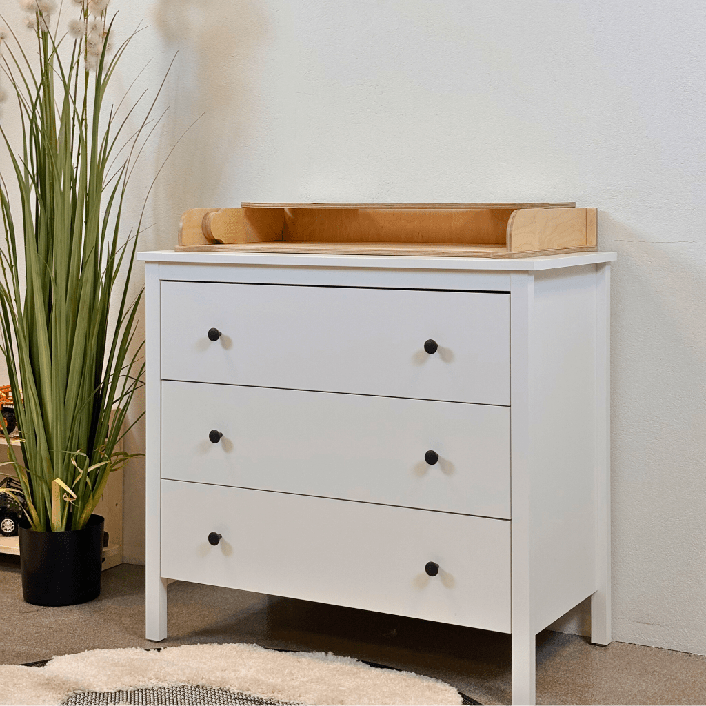 Plan à Langer Universel & Évolutif (Compatible IKEA) en Laqué | Conforto Tinitto – Fabrication européenne