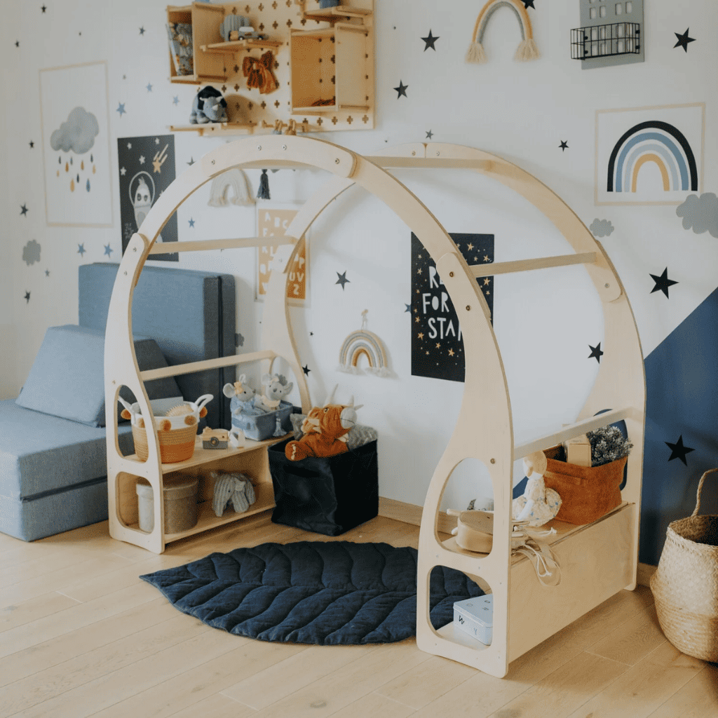 Play Stand Montessori in Wood in | Motricidade Tinitto – European manufacturing