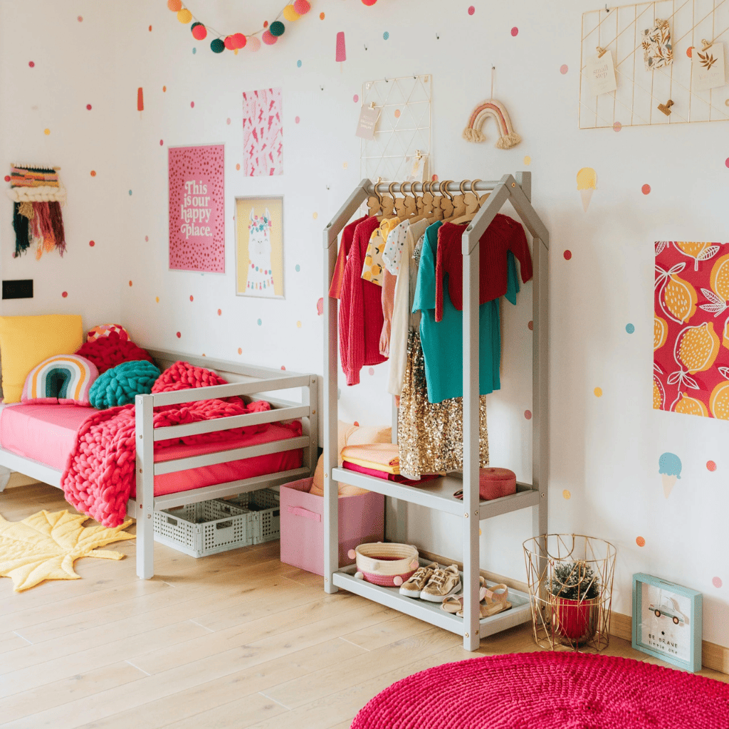 Perchero con Forma de Casa en Madera de Pino Natural | Decoración Tinitto – Fabricación europea