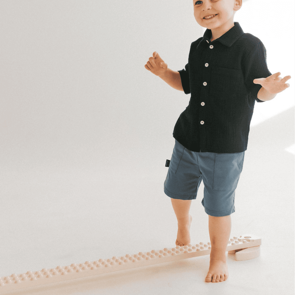 Trave de equilíbrio dupla face com pontas TipiToo® Solo em Madeira Natural | Motricidade Tinitto – Fabricação europeia