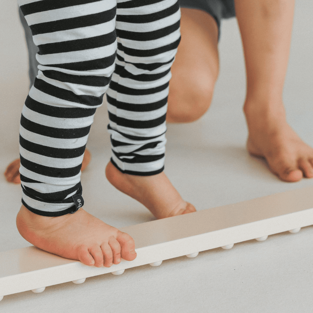 Trave de equilíbrio única dupla face com pontas Solo TipiToo® em branco | Motricidade Tinitto – Fabricação europeia