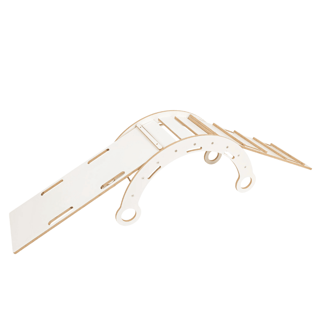 Mecedora cómoda para niños con cojín, tobogán y escalera - Pequeña en rosa polvoriento claro | Motricidade Tinitto – Fabricación europea