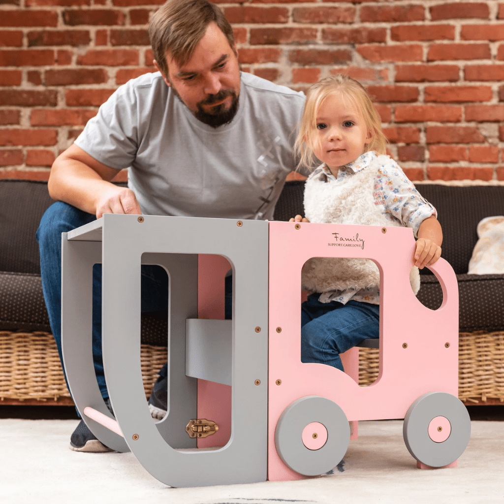 Tour d'Observation Convertible "Little Car" – Bureau & Marchepied 2 - en - 1 en Blanc/Bois | Motricidade Tinitto – Fabrication européenne