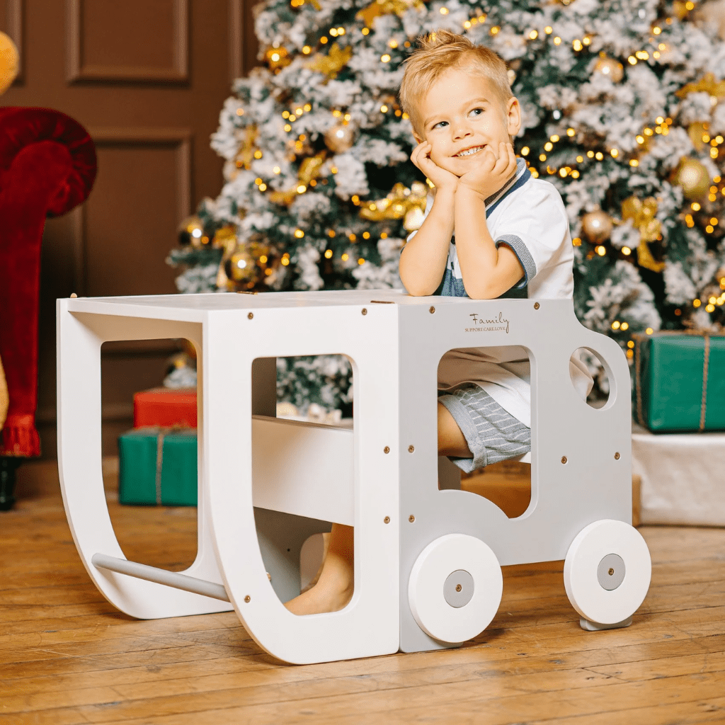 Tour d'Observation Convertible "Little Car" – Bureau & Marchepied 2 - en - 1 en Blanc/Bois | Motricidade Tinitto – Fabrication européenne