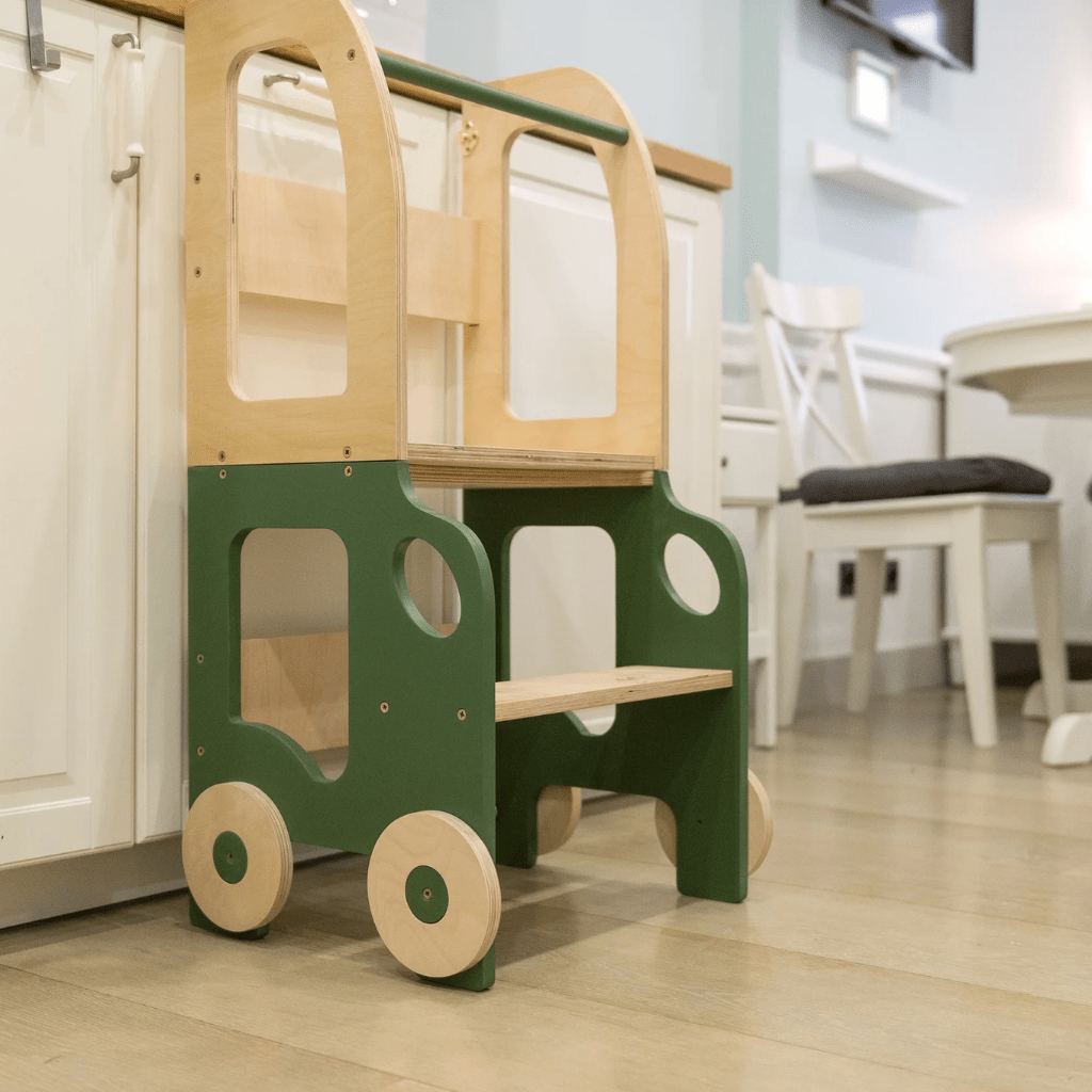 Tour d'Observation Convertible "Little Car" – Bureau & Marchepied 2 - en - 1 en Pink | Motricidade Tinitto – Fabrication européenne