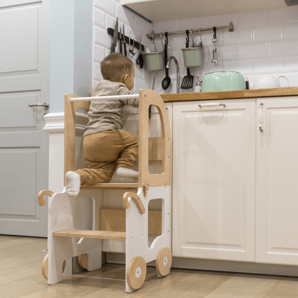Tour d'Observation "Le Chariot" – Bureau & Éveil 2 - en - 1 en Blanc/Bois | Motricidade Tinitto – Fabrication européenne