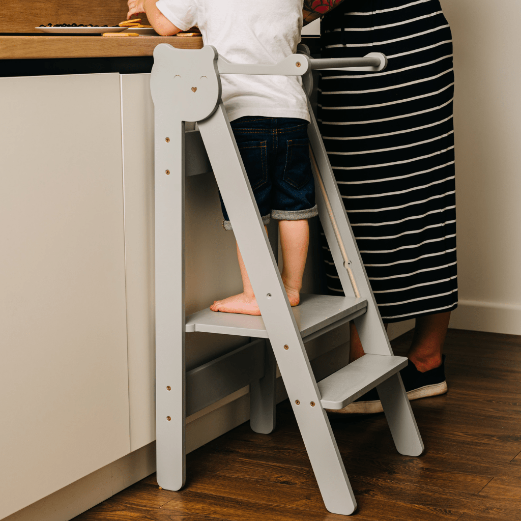 Tour d’Observation Montessori Compacte et Sécurisée en Gris | Motricidade Tinitto – Fabrication européenne