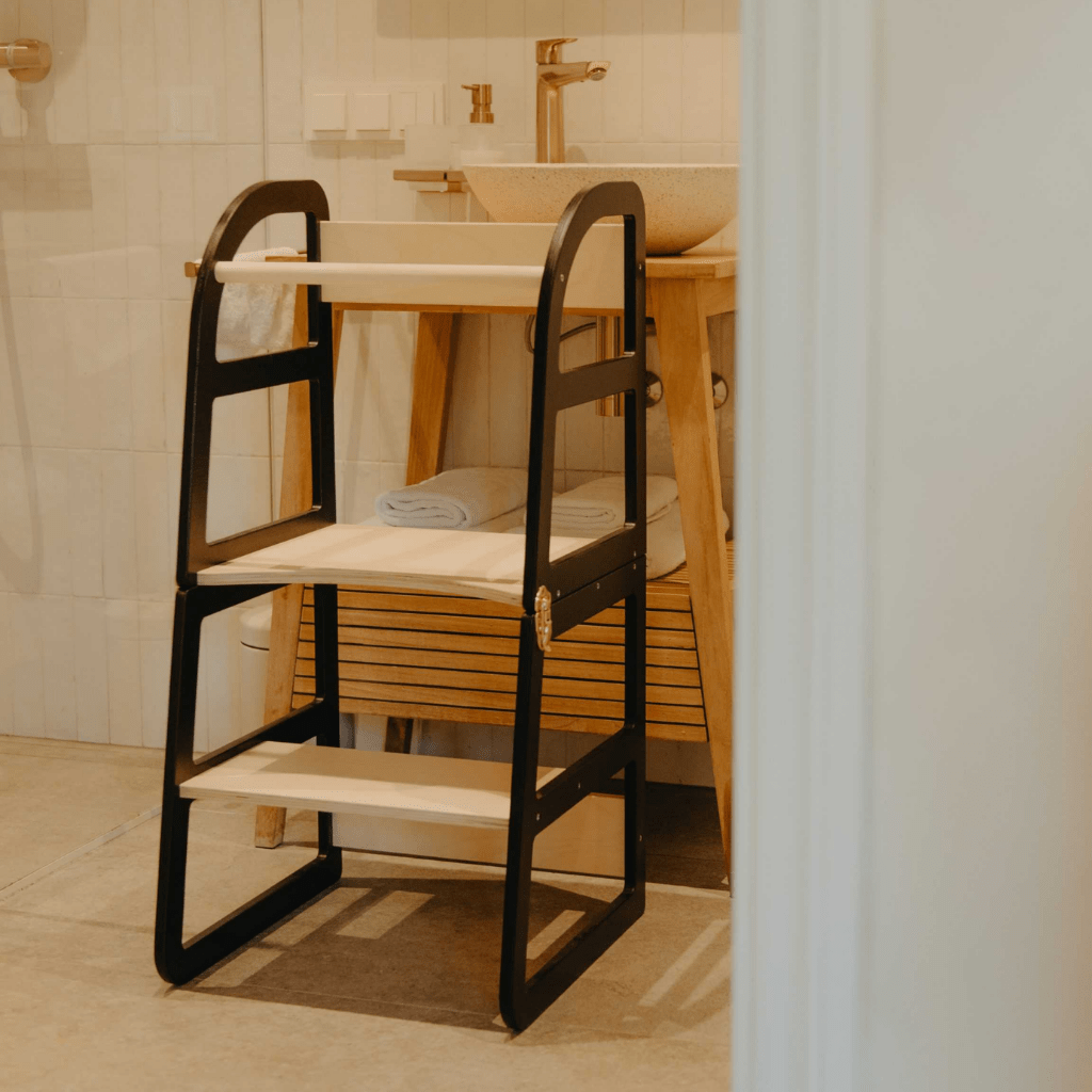 Tour d'Observation Transformable "Sleekstep" – 2 - en - 1 Tour & Bureau (leg&go) en Blanc | Motricidade Tinitto – Fabrication européenne