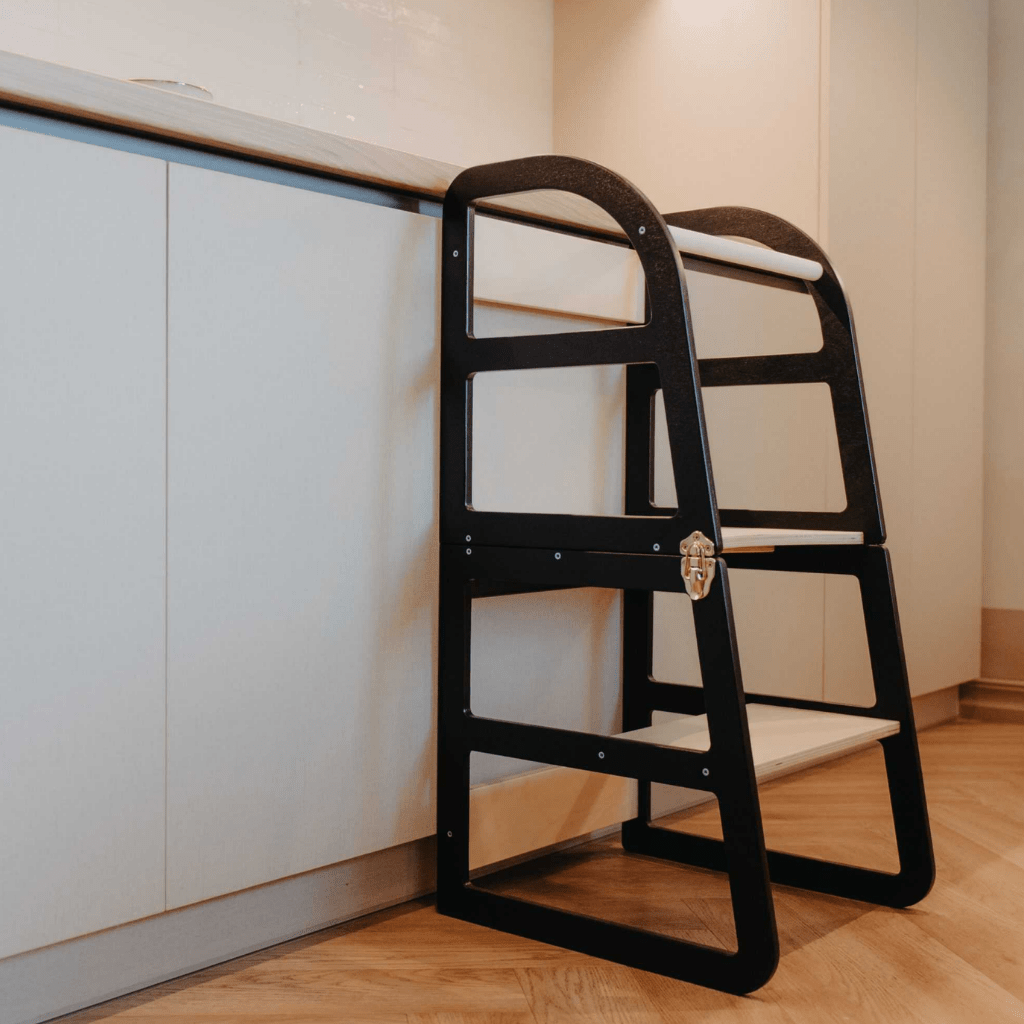 Tour d'Observation Transformable "Sleekstep" – 2 - en - 1 Tour & Bureau (leg&go) en Noir | Motricidade Tinitto – Fabrication européenne