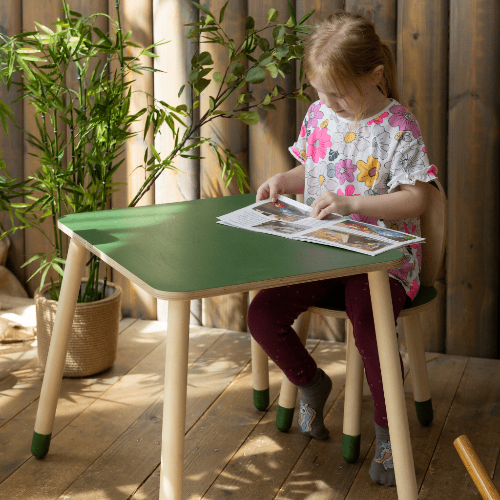 Ensemble Table & Chaise "Little Bunny" – Bois Naturel (2 - 7 ans) en Laqué | Decoração Tinitto – Fabrication européenne