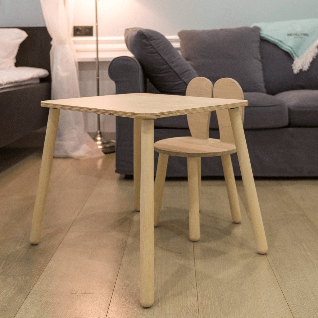 Ensemble Table & Chaise "Little Bunny" – Bois Naturel (2 - 7 ans) en Laqué | Decoração Tinitto – Fabrication européenne