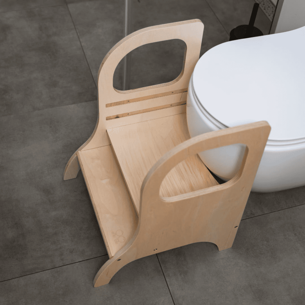Taburete con escalón escalable para niños MIIMO® en BurlyWood | Motricidade Tinitto – Fabricación europea
