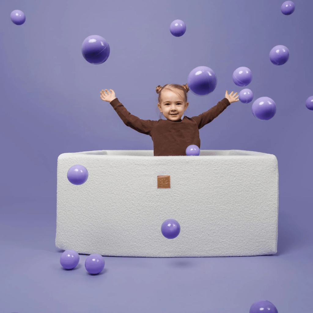Piscine à Balles Carrée en Bouclé 110x110x40cm - 400 balles en | Motricidade Tinitto – Fabrication européenne