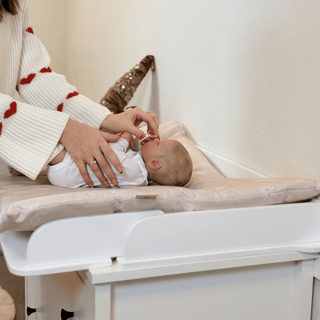 Plan à Langer Universel & Évolutif (Compatible IKEA) en Bois | Conforto Tinitto – Fabrication européenne