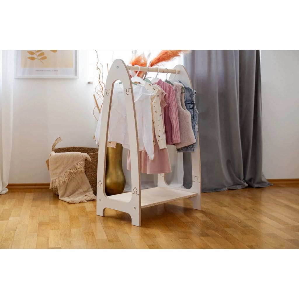 Design de Rack para Roupas Infantis em Madeira Natural | móveis Tinitto – Fabricação europeia