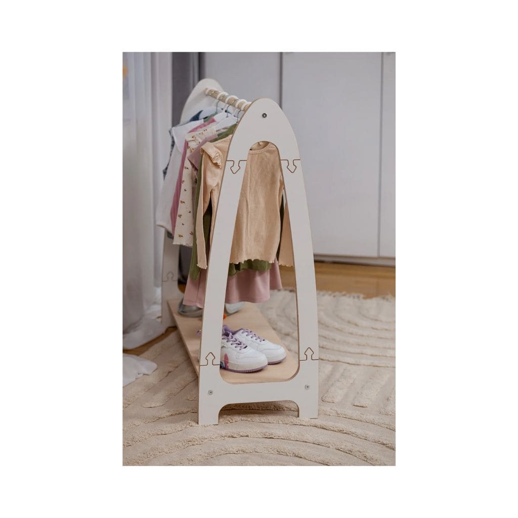 Design de Rack para Roupas Infantis em Madeira Natural | móveis Tinitto – Fabricação europeia