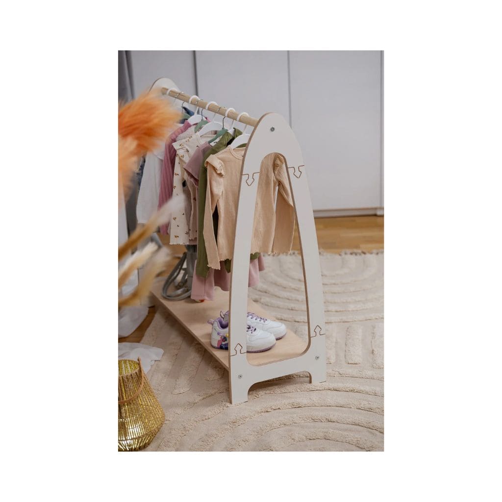 Design de Rack para Roupas Infantis em Madeira Natural | móveis Tinitto – Fabricação europeia