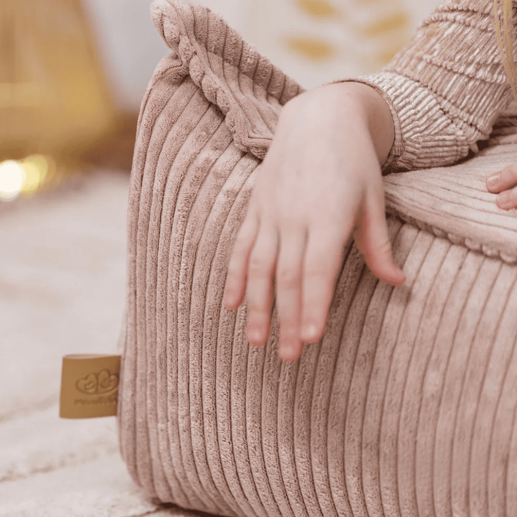 Puf infantil Veludo Retangular em Siena | Decoração Tinitto – Fabricação europeia