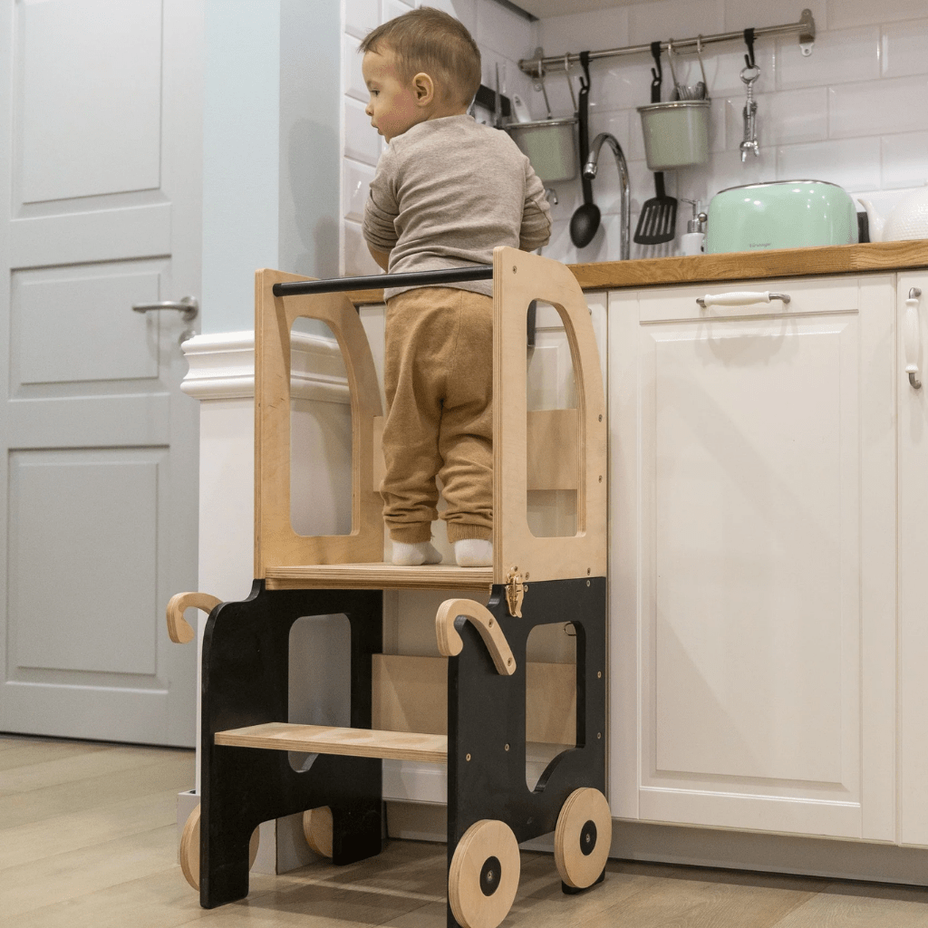 Tour d'Observation "Le Chariot" – Bureau & Éveil 2 - en - 1 en Noir/Bois | Motricidade Tinitto – Fabrication européenne