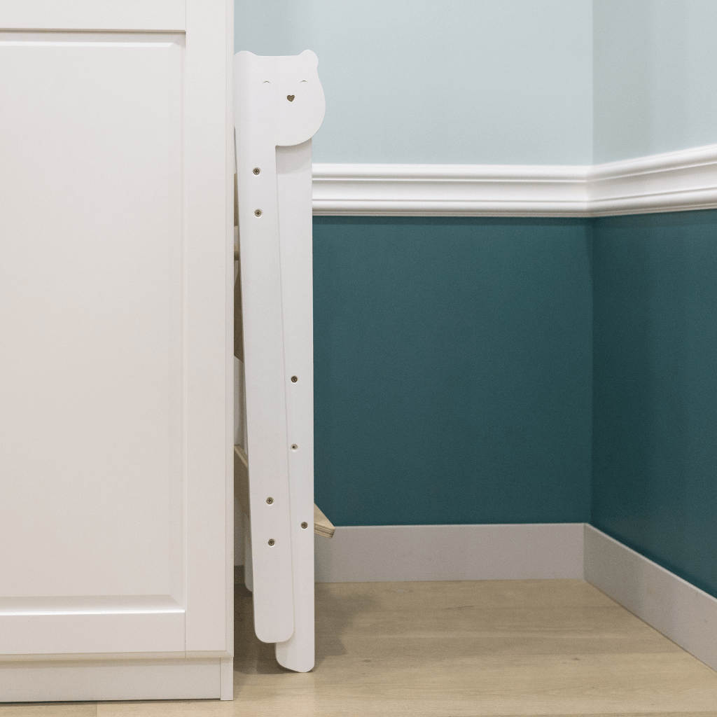 Tour d’Observation Montessori Compacte et Sécurisée en Terracota/Bois | Motricidade Tinitto – Fabrication européenne