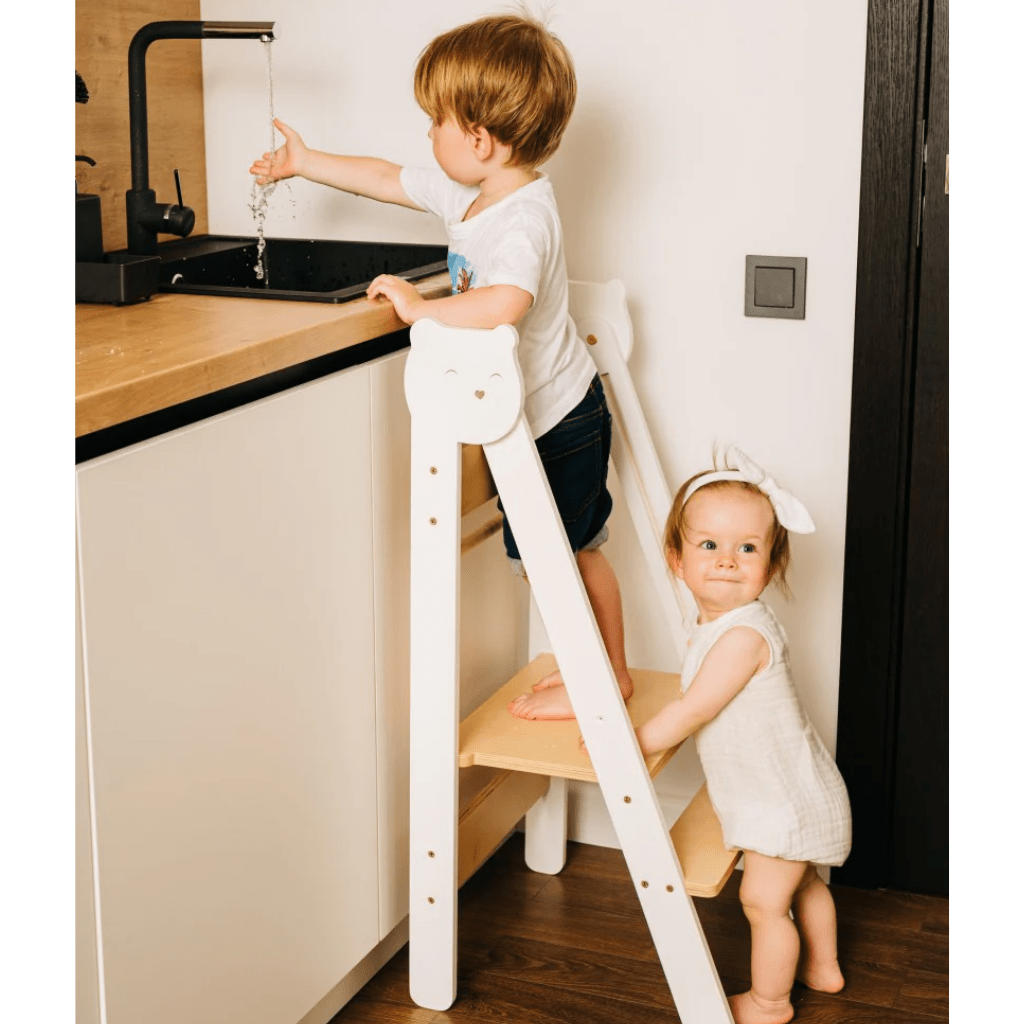Tour d’Observation Montessori Compacte et Sécurisée en Terracota/Bois | Motricidade Tinitto – Fabrication européenne