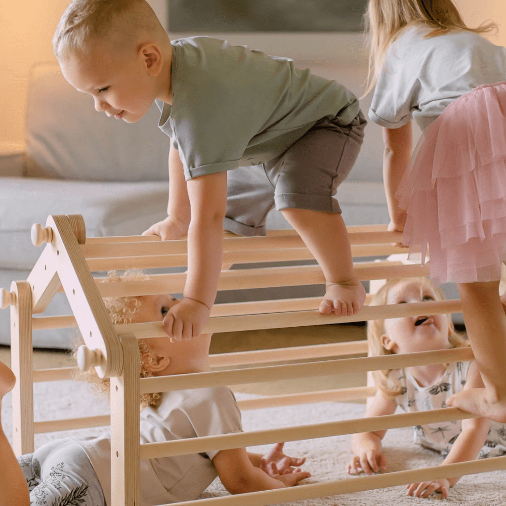 Triangle d’escalade modulable 4 segments – MOPITRI® en | Motricidade Tinitto – Fabrication européenne