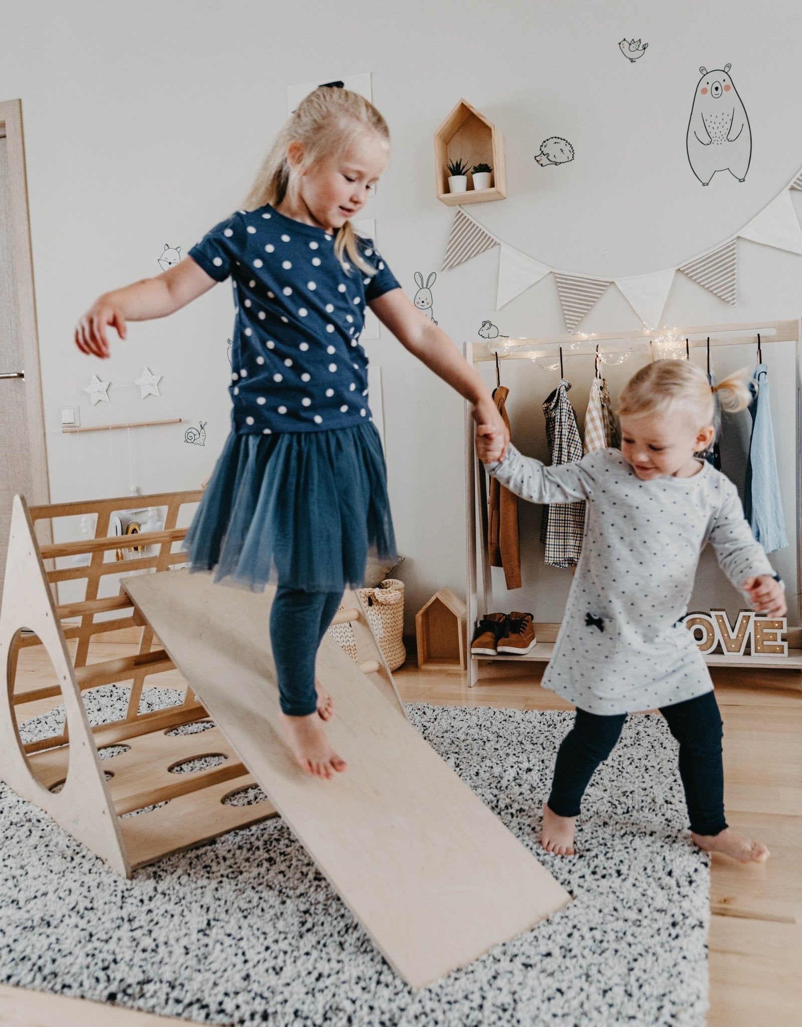 Triángulo de escalada Montessori con rampa en | Motricidade Tinitto – Fabricación europea