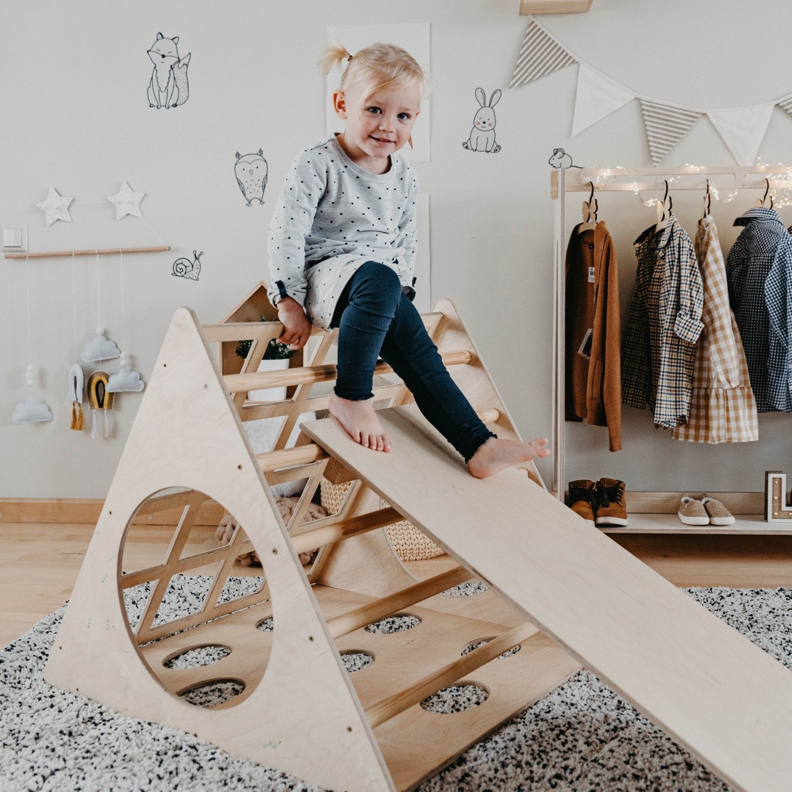 Triángulo de escalada Montessori con rampa en | Motricidade Tinitto – Fabricación europea