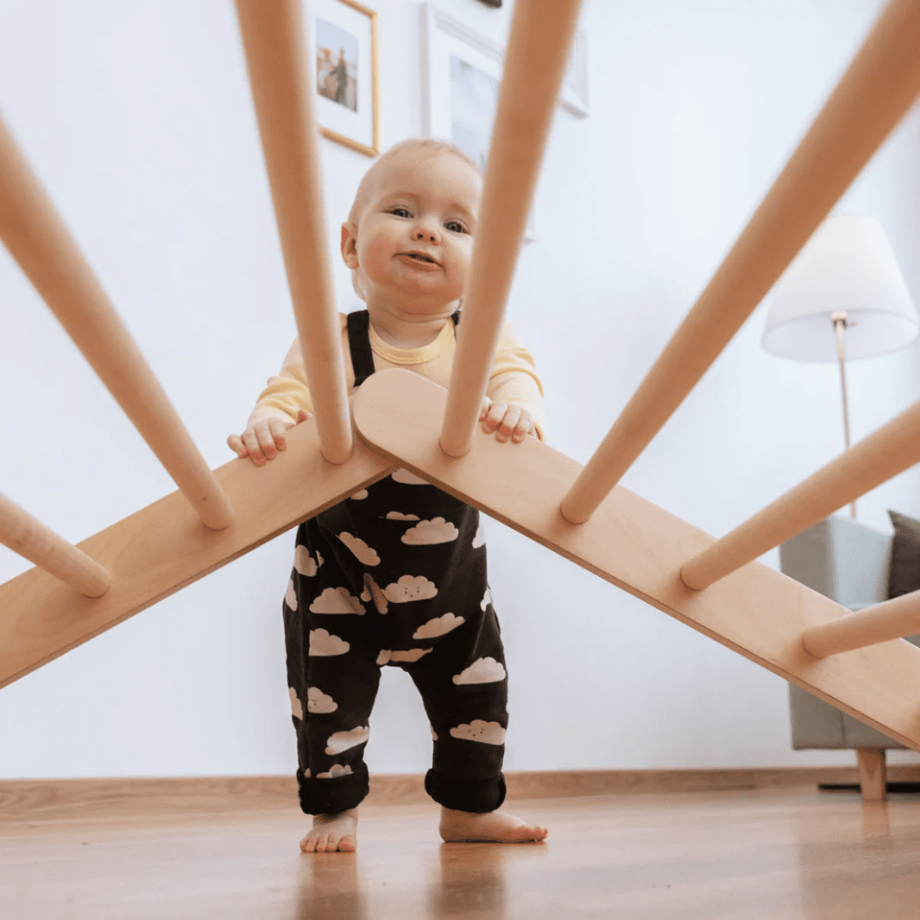 Triângulo de escalada de 2 segmentos Pikler em | Motricidade Tinitto – Fabricação europeia