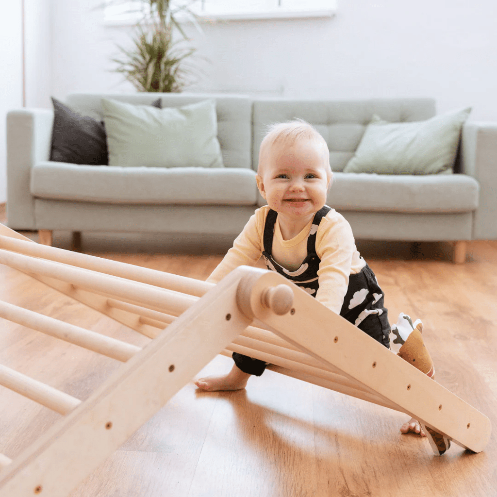 Triângulo de escalada de 2 segmentos Pikler em | Motricidade Tinitto – Fabricação europeia