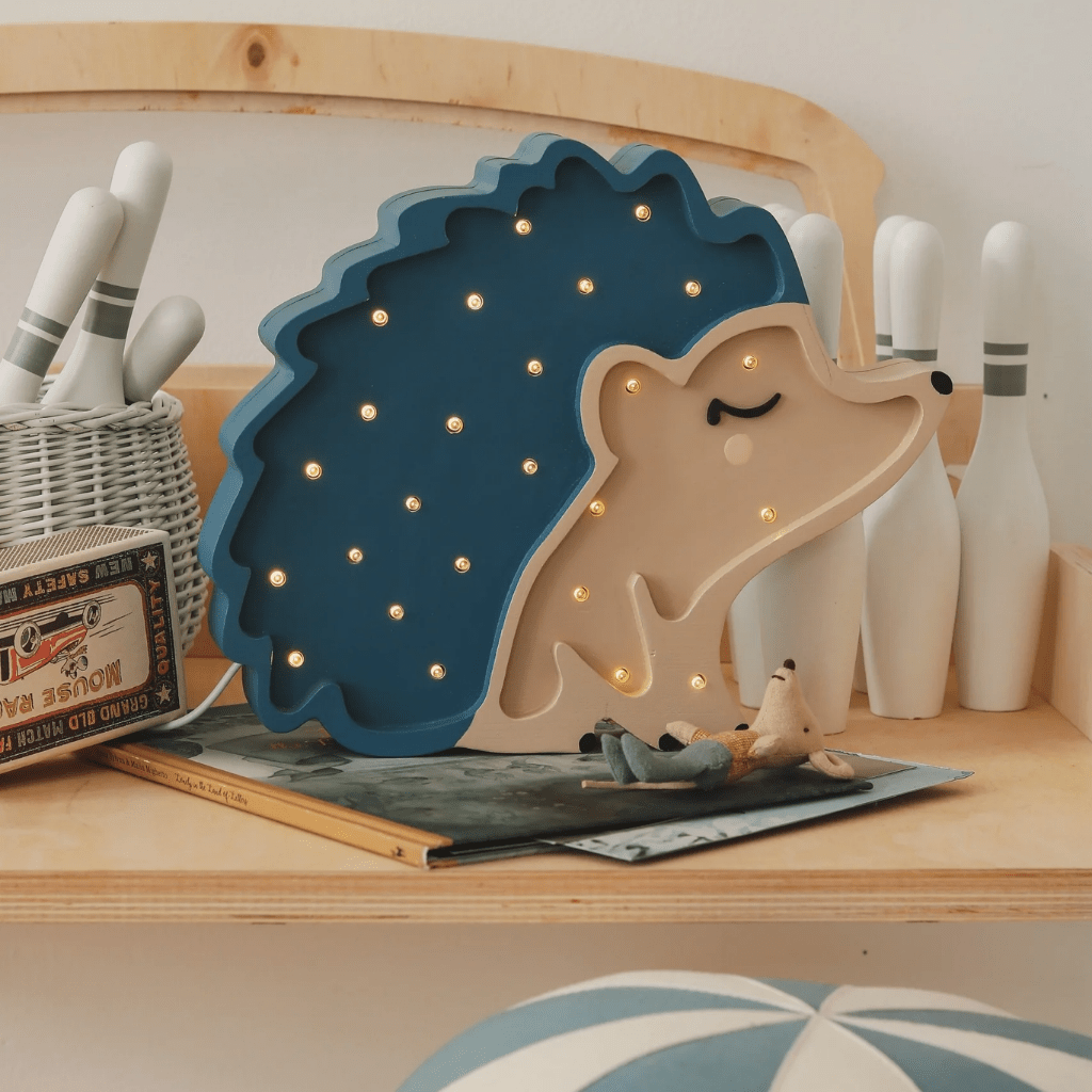 Veilleuse Hérisson en Bois de Pin en Bleu | Decoração Tinitto – Fabrication européenne